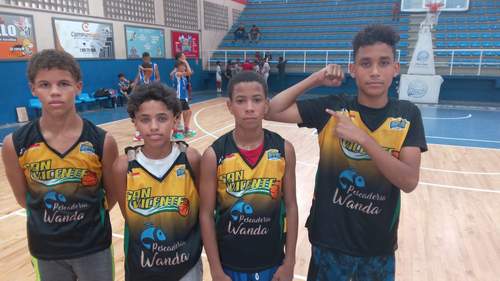 Varios equipos avanzan a semifinal torneo de baloncesto U14 copa Alex Díaz