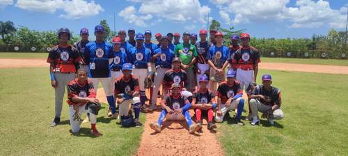 BPLBÉISBOL realizó showcase con jugadores clase 2028, 2029 y 2030