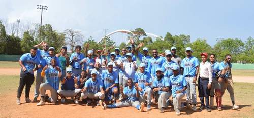 Titanes de Villa Francisca logran el tricampeonato del béisbol doble A del DN