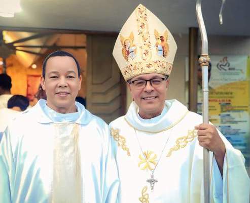 Monseñor Faustino Burgos y el padre Pelagio Taveras celebran 38 años de vida sacerdotal